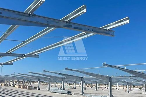 650彩票海外1.8MW、513KW光伏车棚项目成功运行！
